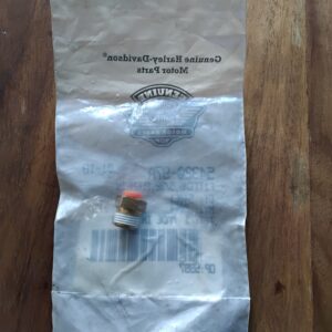 RWHQ250134 - Genuine Harley Davidson Motor Parts. Fitting, 5/32 in, push-in. 54320-97A